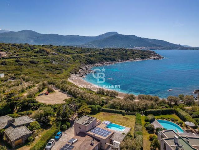 Vente Maison 6 pièces 165 m2 Corbara