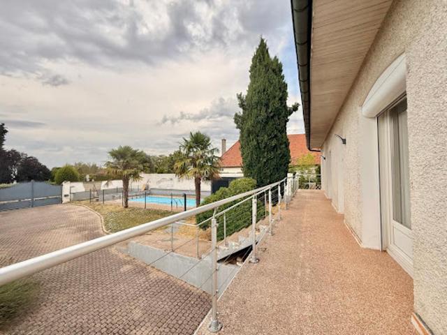 Vente Maison 6 pièces 165 m2 Longeault