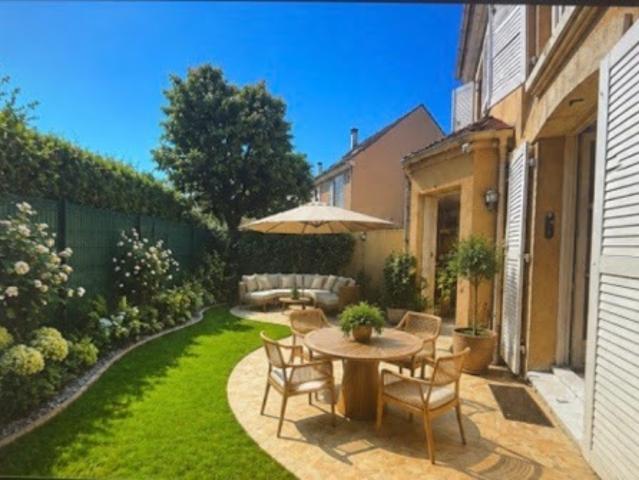 Vente Maison 6 pièces 165 m2 Rueil Malmaison