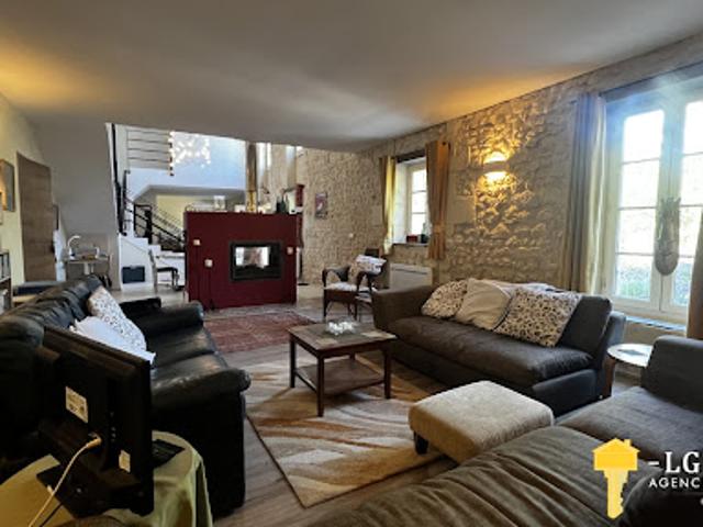 Vente Maison 6 pièces 165 m2 Saint Georges des Agoûts