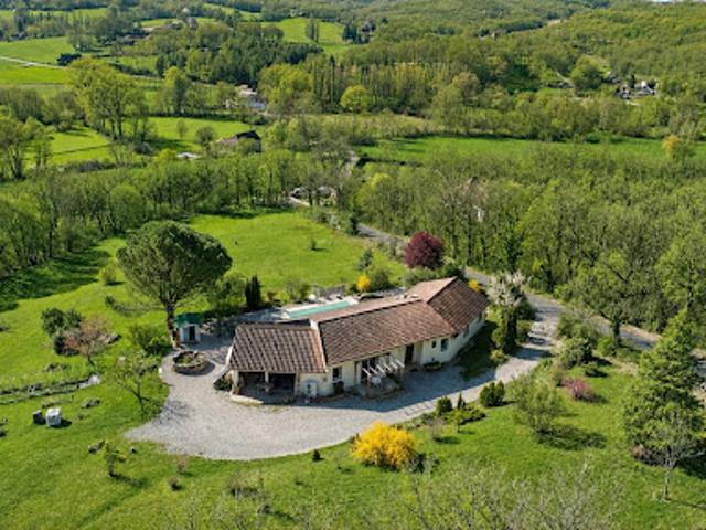 Vente Maison 6 pièces 165 m2 Salviac