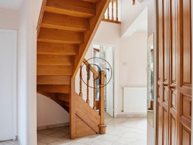 Vente Maison 6 pièces 166 m2 Bois le Roi