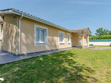 Vente Maison 6 pièces 166 m2 Carbon Blanc