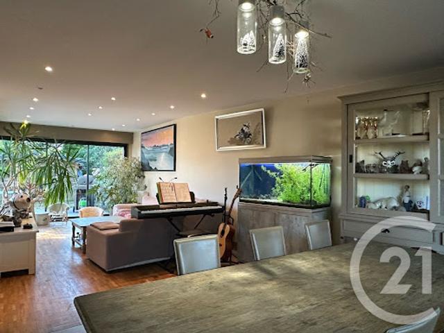 Vente Maison 6 pièces 167 m2 Montreuil