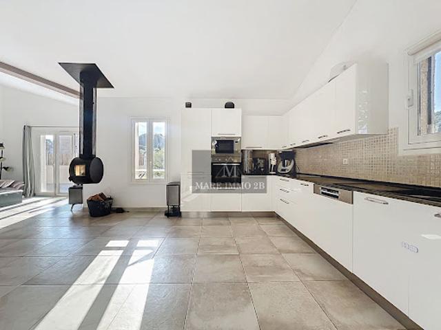 Vente Maison 6 pièces 167 m2 Calenzana