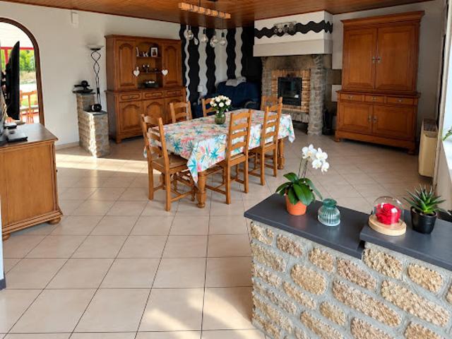 Vente Maison 6 pièces 167 m2 Saint Denis de Gastines
