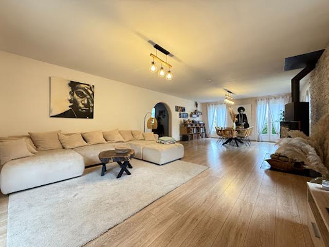 Vente Maison 6 pièces 167.36 m2 Lons le Saunier