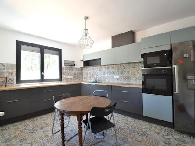 Vente Maison 6 pièces 168 m2 Gréasque