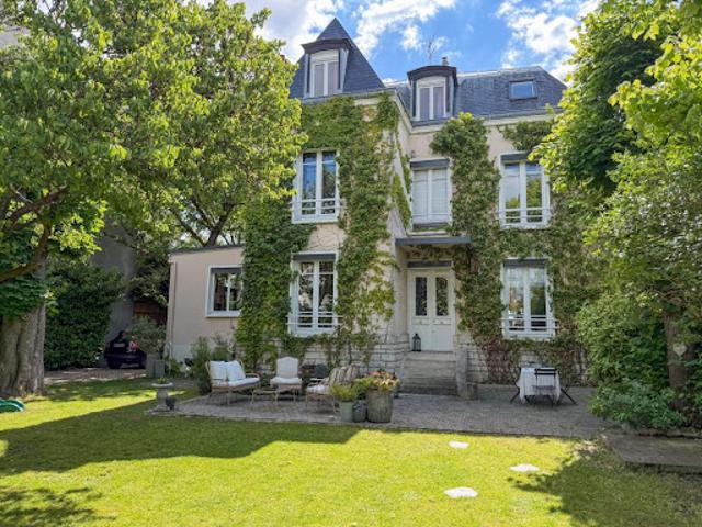Vente Maison 6 pièces 168 m2 Le Raincy