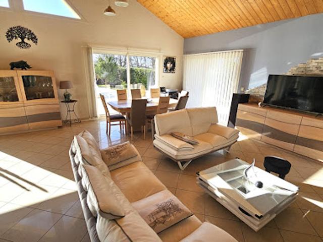 Vente Maison 6 pièces 169 m2 Larringes