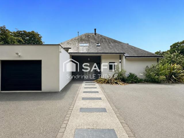 Vente Maison 6 pièces 169 m2 Locqueltas