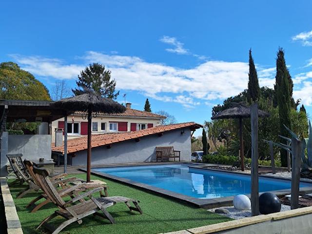 Vente Maison 6 pièces 169 m2 Targon