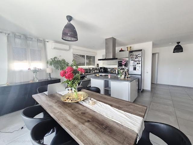 Vente Maison 6 pièces 169.89 m2 Garéoult