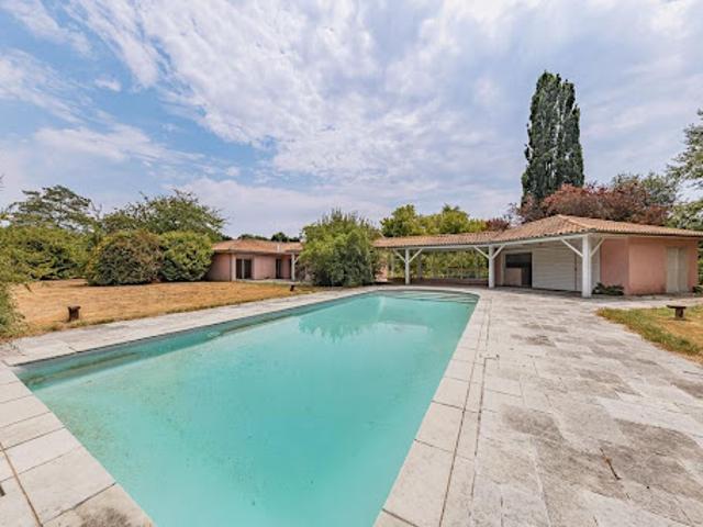 Vente Maison 6 pièces 160 m2 Merignac
