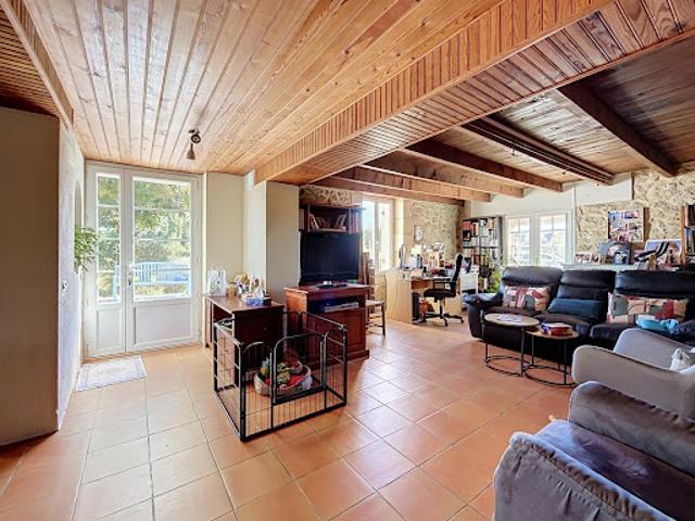 Vente Maison 6 pièces 160 m2 Montignac