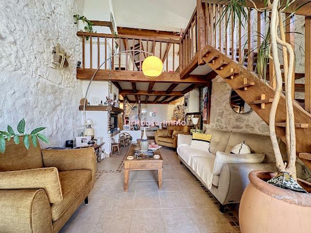 Vente Maison 6 pièces 160 m2 Grand Brassac