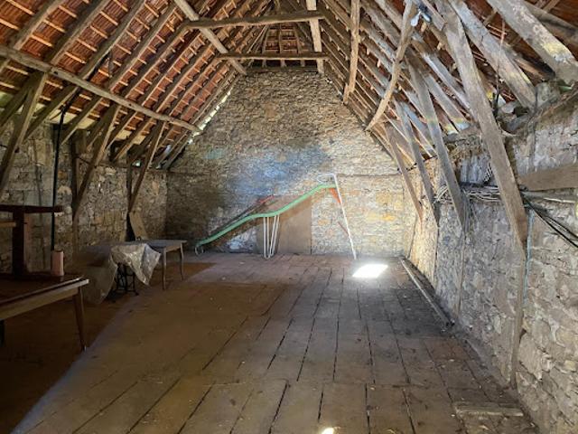 Vente Maison 6 pièces 160 m2 Larroque Toirac