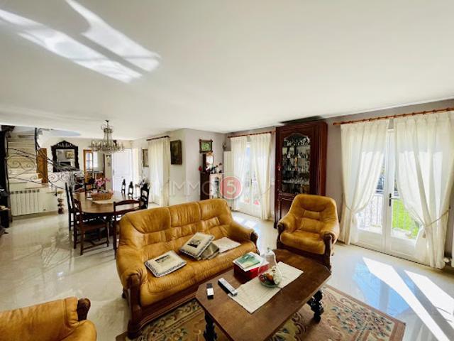 Vente Maison 6 pièces 160 m2 Le Raincy