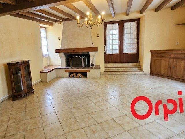 Vente Maison 6 pièces 160 m2 Loulay