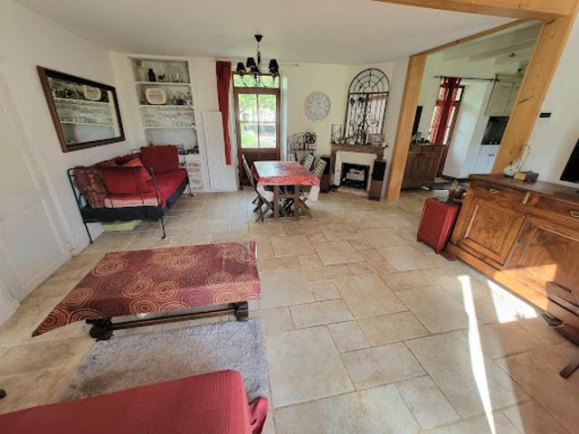 Vente Maison 6 pièces 160 m2 Persac