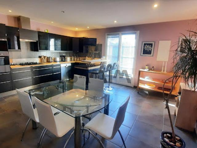 Vente Maison 6 pièces 160 m2 Pompignan