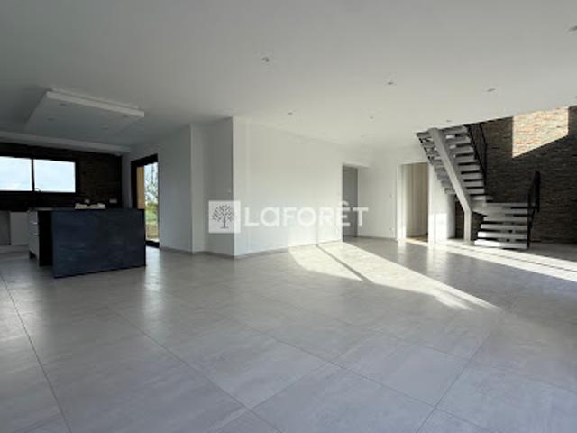 Vente Maison 6 pièces 160 m2 Preaux