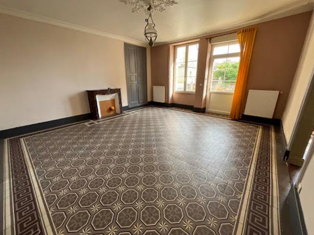 Vente Maison 6 pièces 160 m2 Prissac