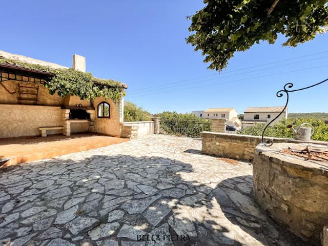 Vente Maison 6 pièces 160 m2 Saint Bauzille de Montmel