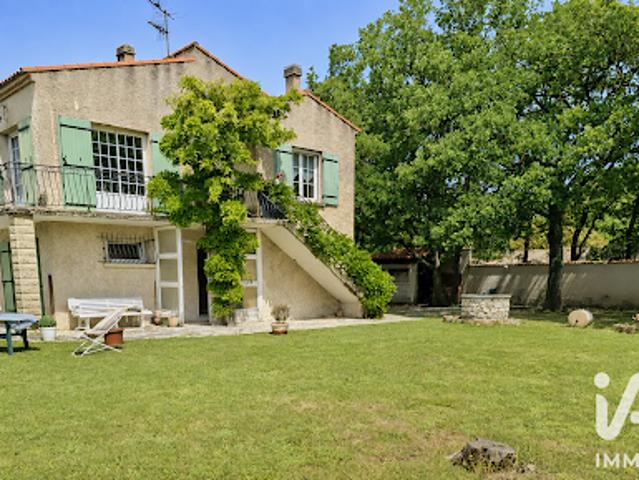 Vente Maison 6 pièces 160 m2 Saint Cannat