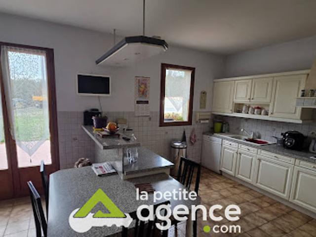 Vente Maison 6 pièces 160 m2 Vierzon