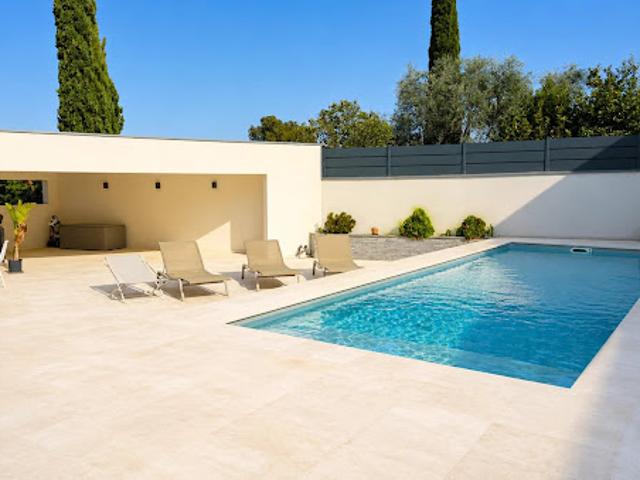 Vente Maison 6 pièces 160 m2 Villeneuve les avignon