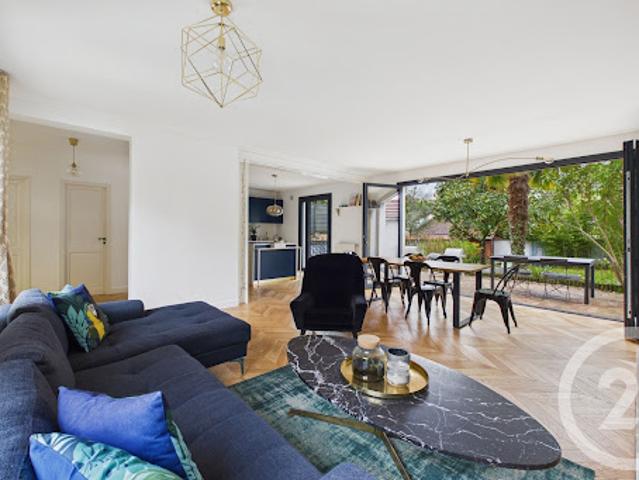 Vente Maison 6 pièces 160.21 m2 La Varenne Saint Hilaire