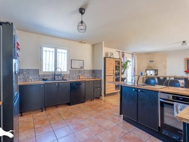 Vente Maison 6 pièces 161 m2 Montguyon