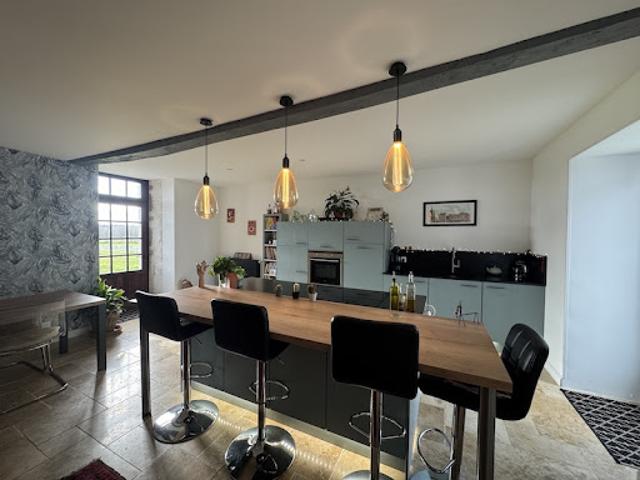 Vente Maison 6 pièces 161 m2 Bellon