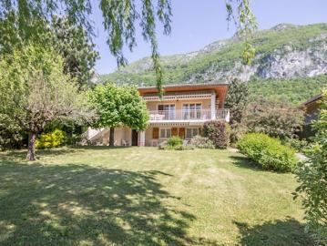 Vente Maison 6 pièces 161 m2 Veyrier du Lac