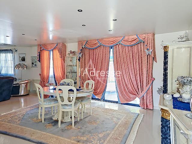 Vente Maison 6 pièces 162 m2 Ozoir la ferriere
