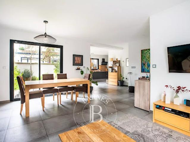 Vente Maison 6 pièces 162 m2 Antony