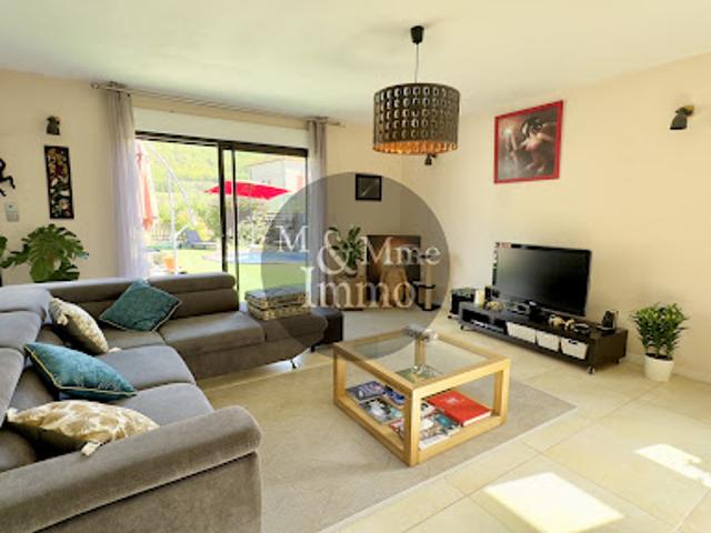 Vente Maison 6 pièces 162 m2 Banon