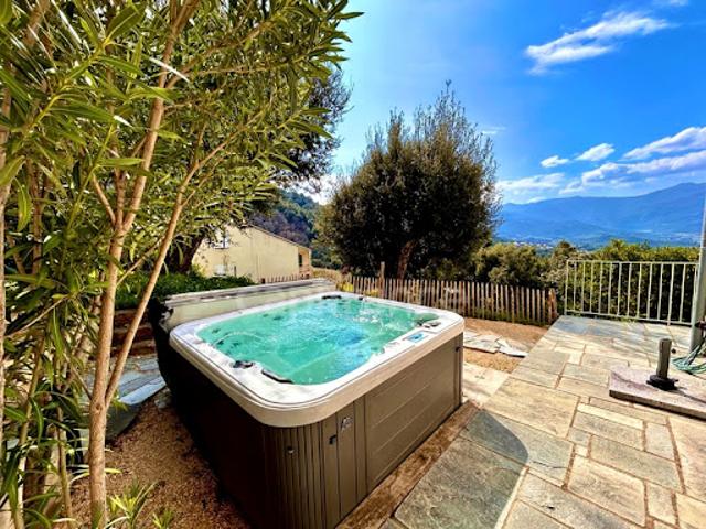 Vente Maison 6 pièces 162 m2 Poggio d'Oletta