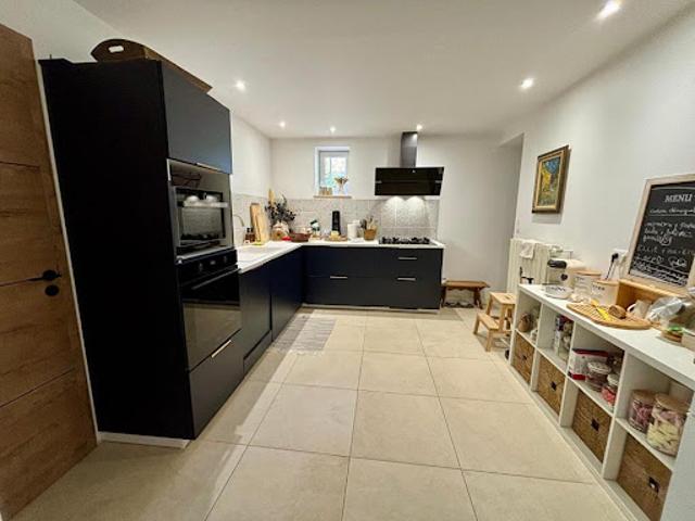 Vente Maison 6 pièces 162.35 m2 Varennes Vauzelles