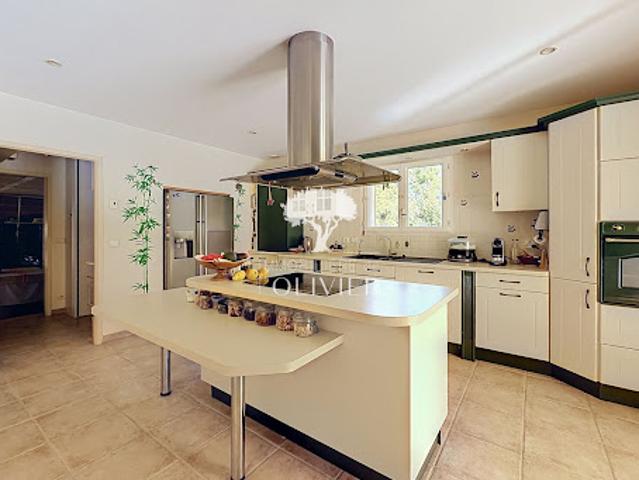 Vente Maison 6 pièces 163 m2 Céreste