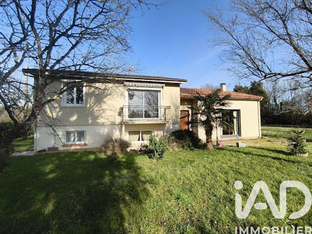 Vente Maison 6 pièces 163 m2 Lusignan