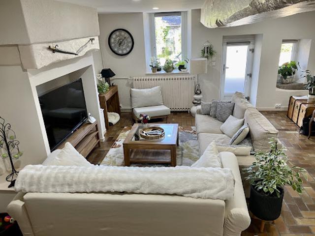 Vente Maison 6 pièces 163 m2 Saint Agnant de Versillat