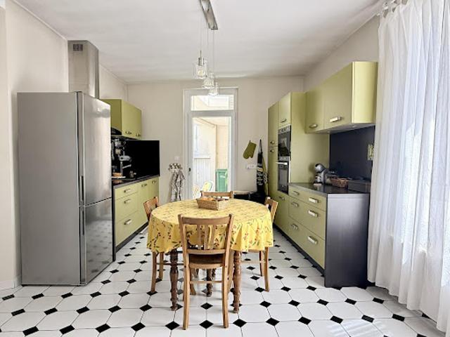Vente Maison 6 pièces 163 m2 Saint lye