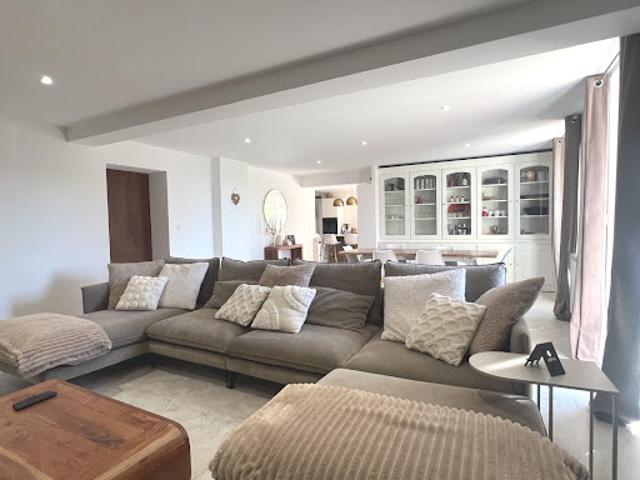 Vente Maison 6 pièces 163 m2 Saint Uze