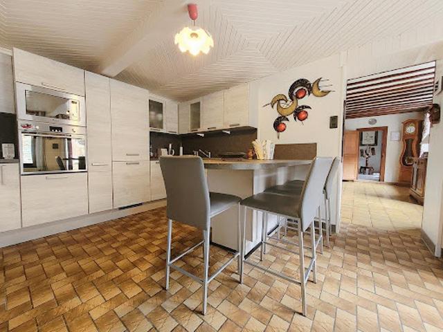 Vente Maison 6 pièces 163 m2 Solre le Château