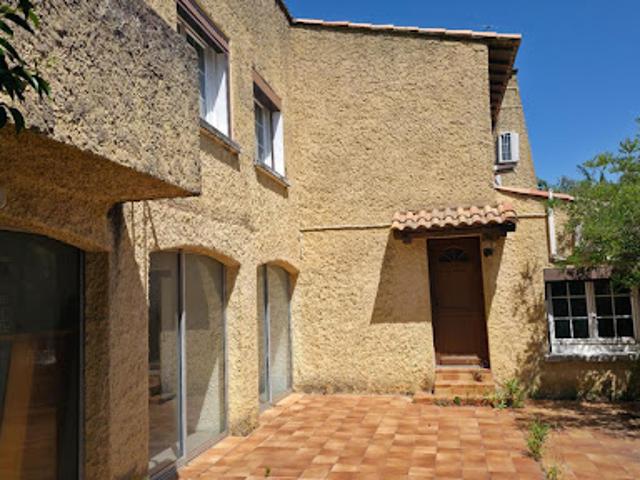 Vente Maison 6 pièces 163 m2 Villeneuve les avignon