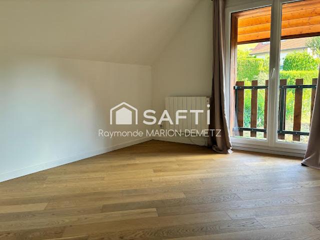Vente Maison 6 pièces 174 m2 Annecy le Vieux