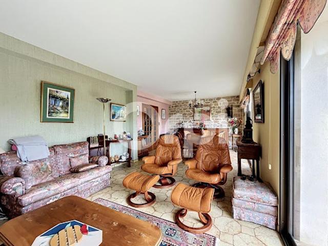 Vente Maison 6 pièces 174 m2 Chameyrat