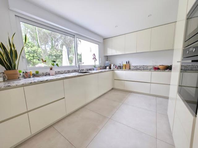 Vente Maison 6 pièces 182 m2 Saint Clément de Rivière